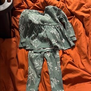Green Leaf Print Kids outfit